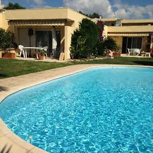 Bed & Breakfast C3 Arthur Rimbaub Chambre D'hote Piscine Proche Mer Plage 600m, Cagnes-sur-Mer